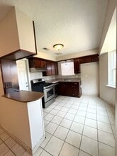 1423 Kappa St in Pasadena, TX - Building Photo - Building Photo