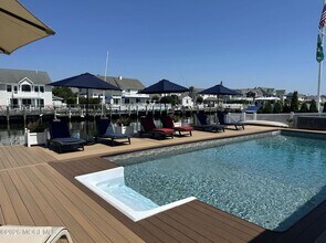 149 Squan Beach Dr in Mantoloking, NJ - Building Photo - Building Photo