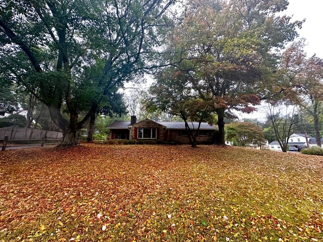 1 High Acres Dr in Trenton, NJ - Foto de edificio - Building Photo