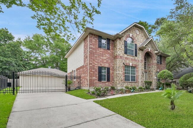 2511 N Yorkchase Ln in Conroe, TX - Building Photo - Building Photo