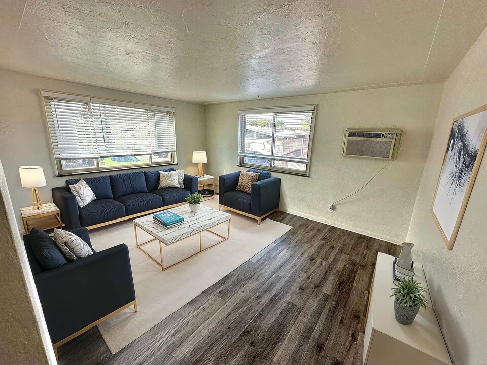 The Lilley in Littleton, CO - Building Photo