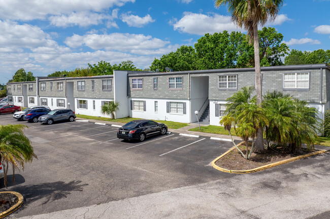 Golfside Villas in Winter Park, FL - Foto de edificio - Building Photo