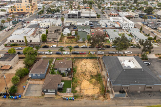 119 S Tremont St in Oceanside, CA - Building Photo - Building Photo