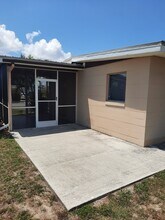 3108 Crestwood Dr in Port Charlotte, FL - Building Photo - Building Photo