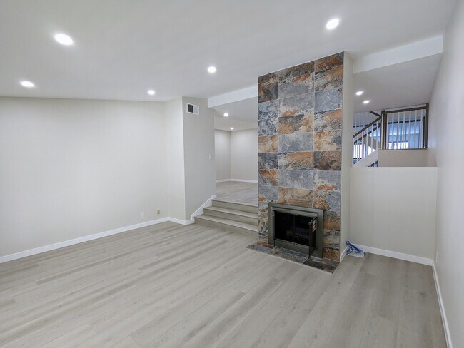 28126 Ridgethorne Ct in Rancho Palos Verdes, CA - Building Photo - Building Photo