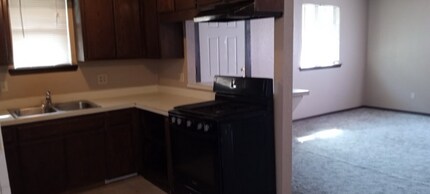 902 Cynthia St in Wilburton, OK - Building Photo - Building Photo