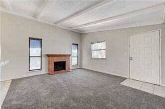 6149 W Oakey Blvd in Las Vegas, NV - Building Photo - Building Photo