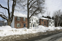 Park Court in Durham, NH - Foto de edificio - Building Photo