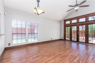 4011 Windhaven Ln in Dallas, TX - Building Photo - Building Photo