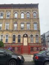 1007 Decatur St in Brooklyn, NY - Foto de edificio - Building Photo