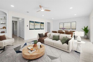 14366 Misty Meadow Ln in Houston, TX - Building Photo