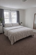 580 Ivy Ct in Lake Forest, IL - Building Photo - Building Photo