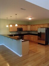 1028 Burton Pl in Manhattan, KS - Building Photo - Building Photo