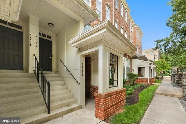 property at 4455 Beacon Grove Cir