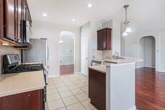 405 Abbey Ln in League City, TX - Foto de edificio - Building Photo