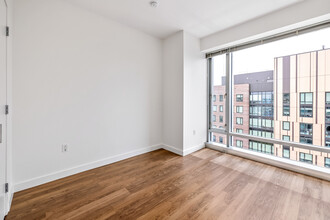 Van Ness in Boston, MA - Building Photo - Interior Photo