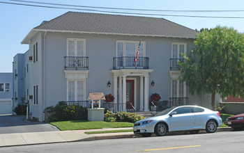 30-40 S Wilson Ave in Pasadena, CA - Foto de edificio - Building Photo