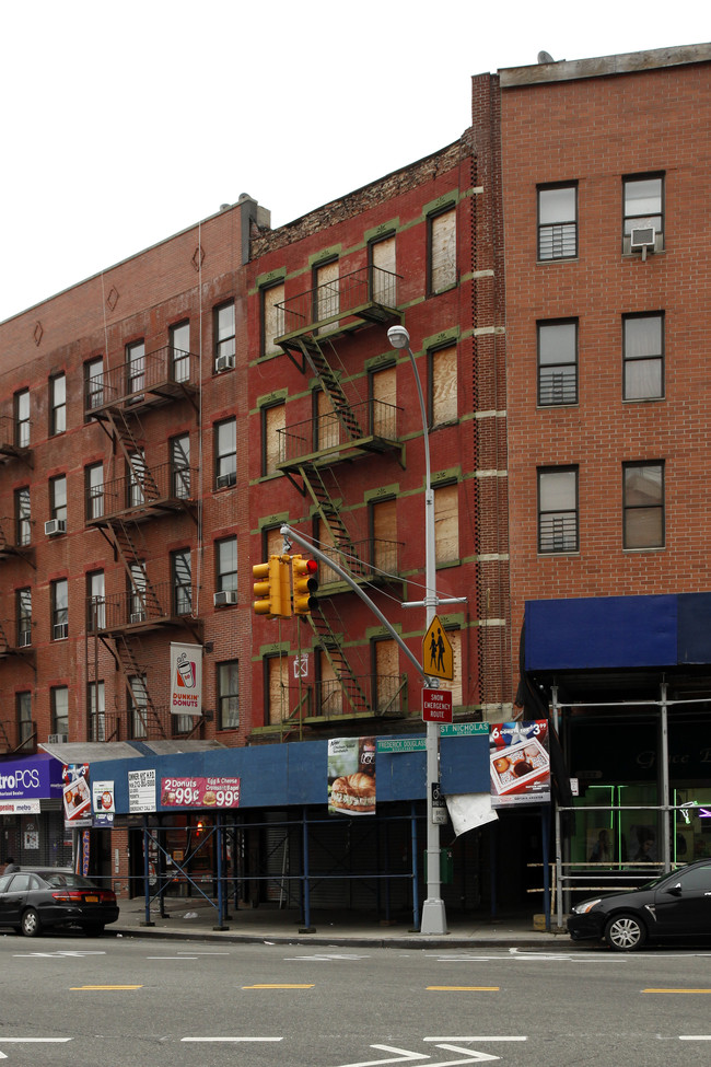 2262 Frederick Douglass Blvd in New York, NY - Building Photo - Building Photo