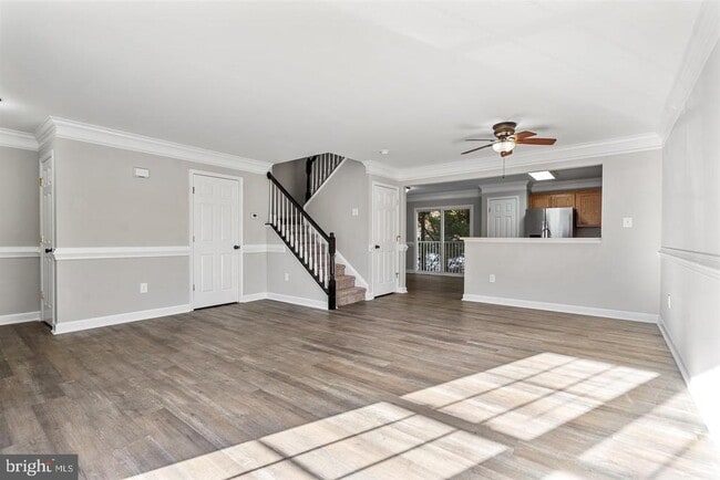 property at 853 Gallows Ct