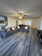 8018 Chestnut Bluff Dr in Converse, TX - Foto de edificio - Building Photo