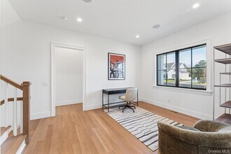 3 Margareta Ct in Westhampton Beach, NY - Building Photo - Building Photo