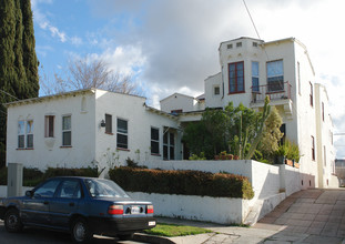 1250 N Mariposa Ave in Los Angeles, CA - Building Photo - Building Photo