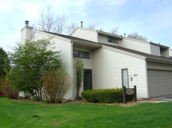 Cedar Heath Townhomes in Appleton, WI - Building Photo - Building Photo