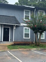 2340 Beaver Ruin Rd in Norcross, GA - Building Photo