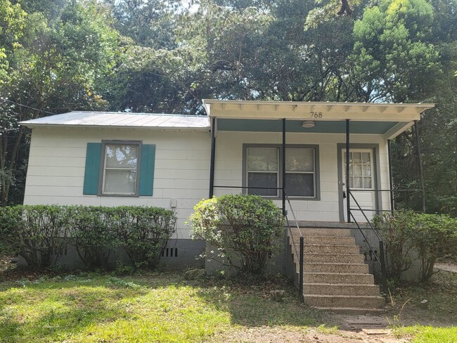 property at 768 Arkansas St