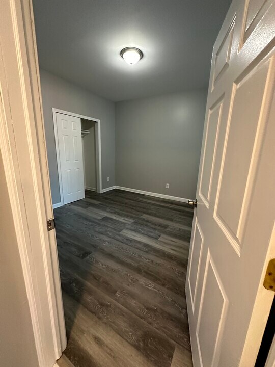 121 Olivia St in Derby, CT - Building Photo