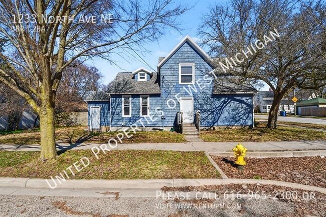 property at 1233 North Ave NE