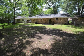 12220 Strauss Dr in Baton Rouge, LA - Building Photo - Building Photo