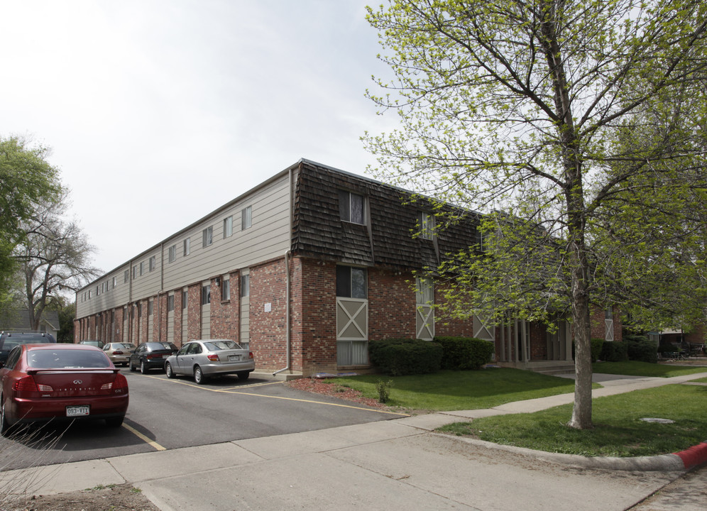 Cavalier Apartments in Fort Collins, CO - Building Photo