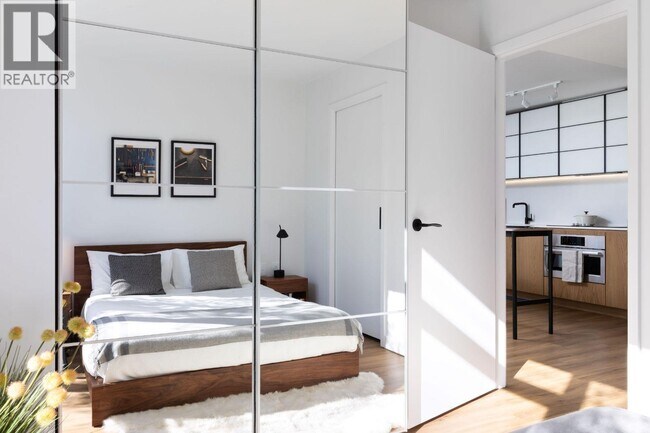 1770 Pendrell St in Vancouver, BC - Building Photo - Building Photo