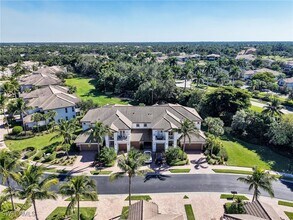 8060 Players Cove Dr in Naples, FL - Building Photo - Building Photo