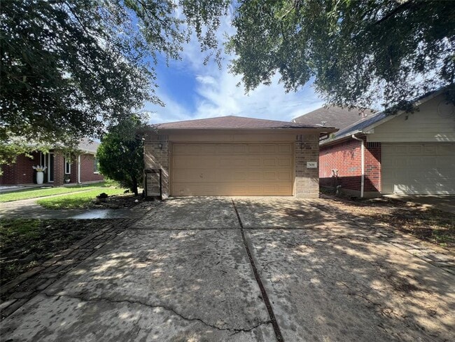7430 Village Lake Dr in Cypress, TX - Building Photo - Building Photo