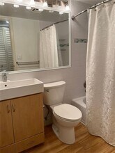 9311 Orange Grove Dr, Unit 110 in Davie, FL - Building Photo - Building Photo