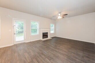 1337 Avington Glen Way in Lawrenceville, GA - Building Photo - Building Photo