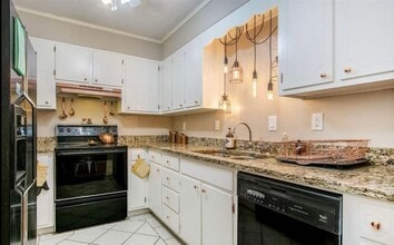 2058 Montreat Cir in Vestavia Hills, AL - Building Photo - Building Photo