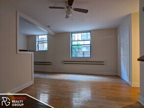 2842 N Orchard St, Unit 37 in Chicago, IL - Building Photo - Building Photo
