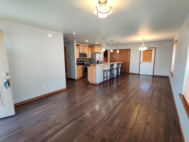 903 Smith Ave in Richland, WA - Foto de edificio - Building Photo