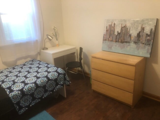 property at 24 th PERRY St