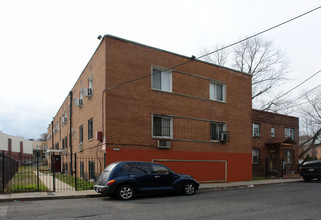 1822 Kendall St NE in Washington, DC - Building Photo - Building Photo