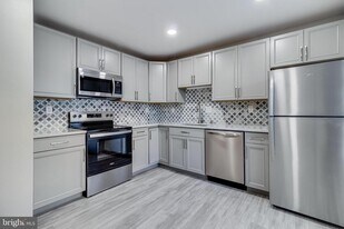 4651 Grosbeak Pl in Waldorf, MD - Building Photo