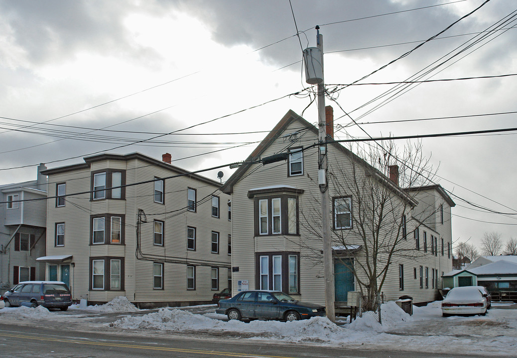 9 Pine St in Biddeford, ME - Building Photo