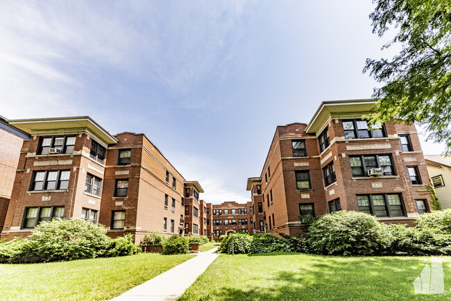 property at 3925 N Keeler Ave