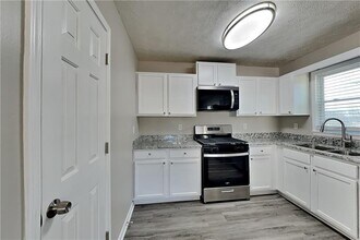 42 Breckenridge Dr in Powder Springs, GA - Building Photo - Building Photo