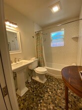 117 N Alvarado St in Ojai, CA - Building Photo - Building Photo