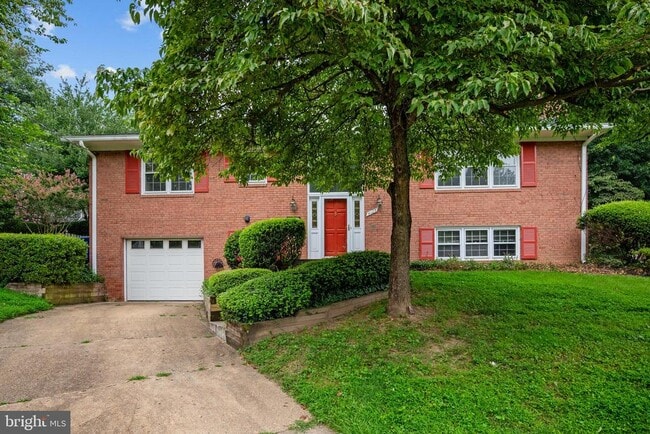 property at 4125 25th Pl N
