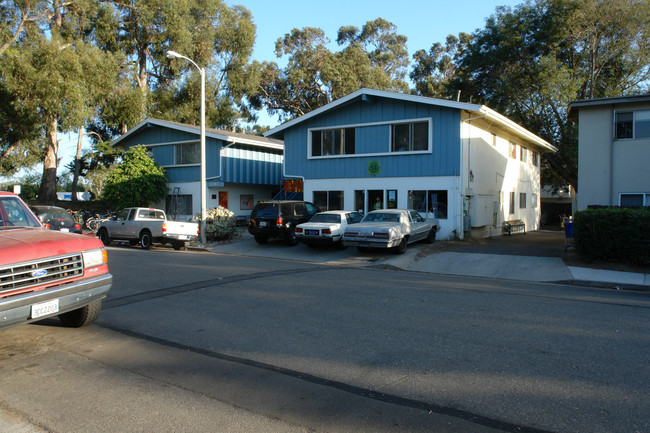 6503 Madrid Rd in Goleta, CA - Building Photo - Building Photo